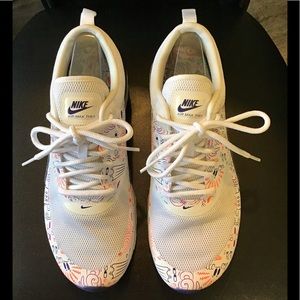 NIKE Air Max Thea